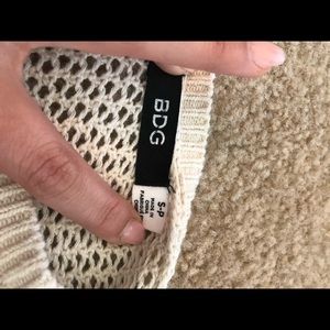 Cropped knit sweater